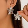 SHIXIN Neue Elegante Goldfarbene Blume Steckerohrringe für Damen Vintage Dreidimensionale Metall Blütenblatt Ohrringe Trendiger Schmuck Geschenk