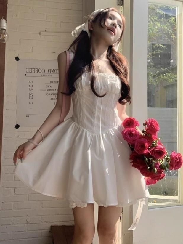 Dating Wear Pure White Moonlight Suspender Dress Small Man Huge Good-looking Sweet Temperament Waist Skirt