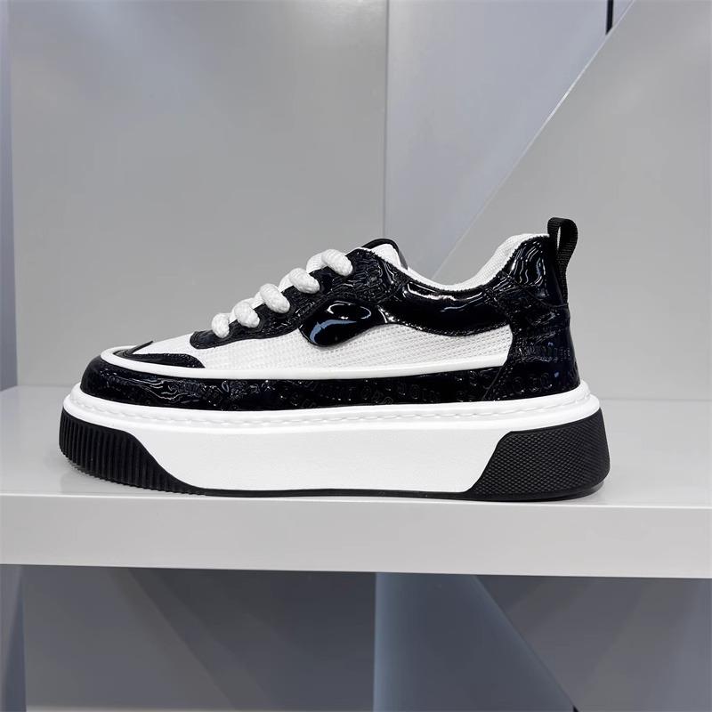 

New Men s Simple and Lightweight Sneakers Thick soled Height Increasing Breathable Casual Running Shoes Zapatos para hombres 44