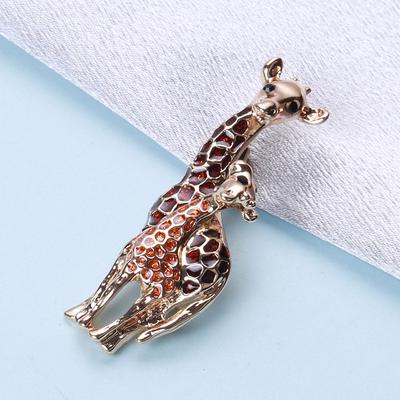 Fashion Vintage Enamel Giraffe Brooch, Medieval Animal Pin, Suit Corsage Accessories