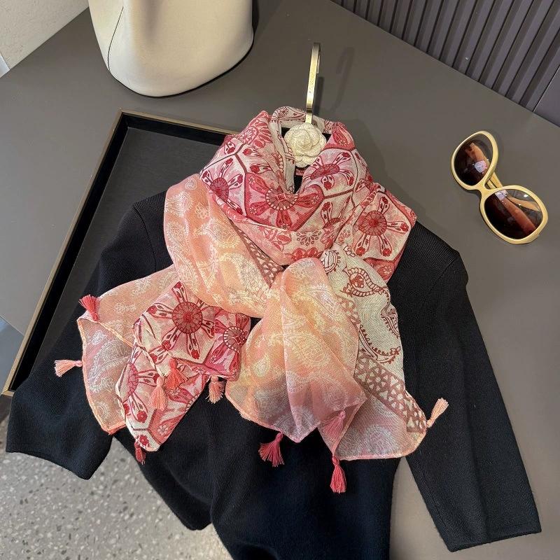 31 Designs Autumn Vintage Floral Tassel Viscose Shawl Scarf Lady High Quality Wrap Pashmina Stole Bufandas Muslim Hijab 180*90Cm