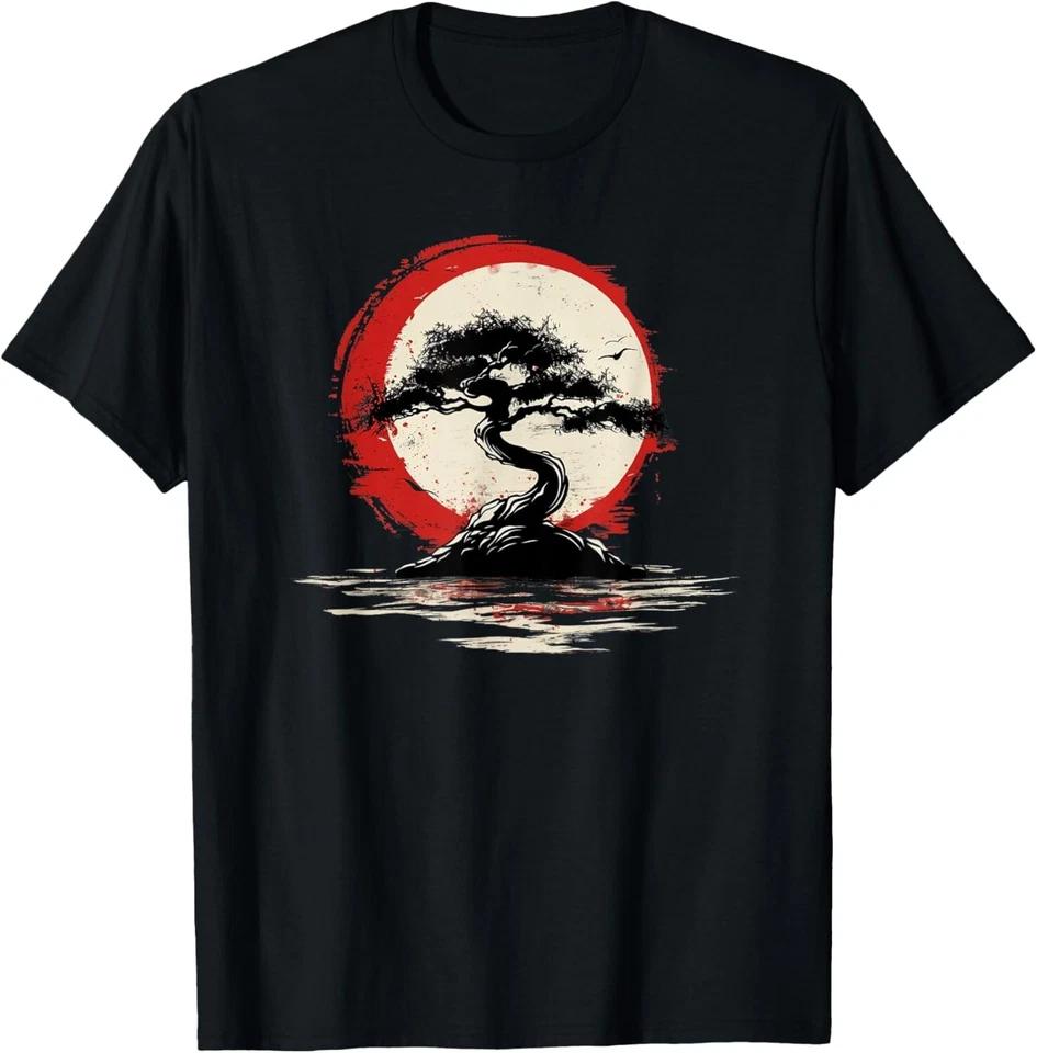 Japanischer Bonsai-Baum und Sonnenuntergang T-Shirt