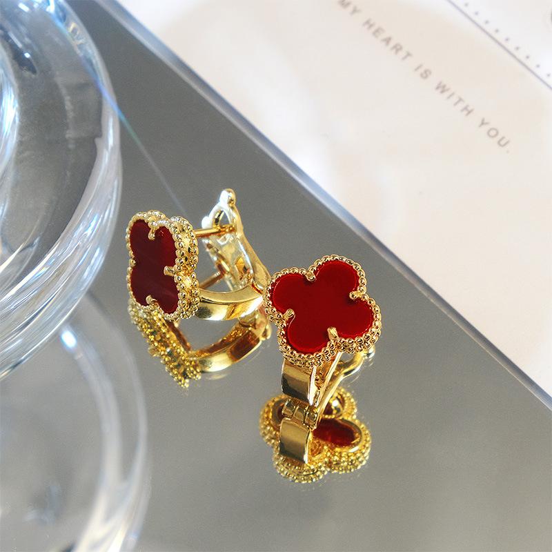 Fashion Earrings Simple Sweet Fresh Exquisite Lucky Four-leaf Clover Earring Buckle Temperament Female Earrings