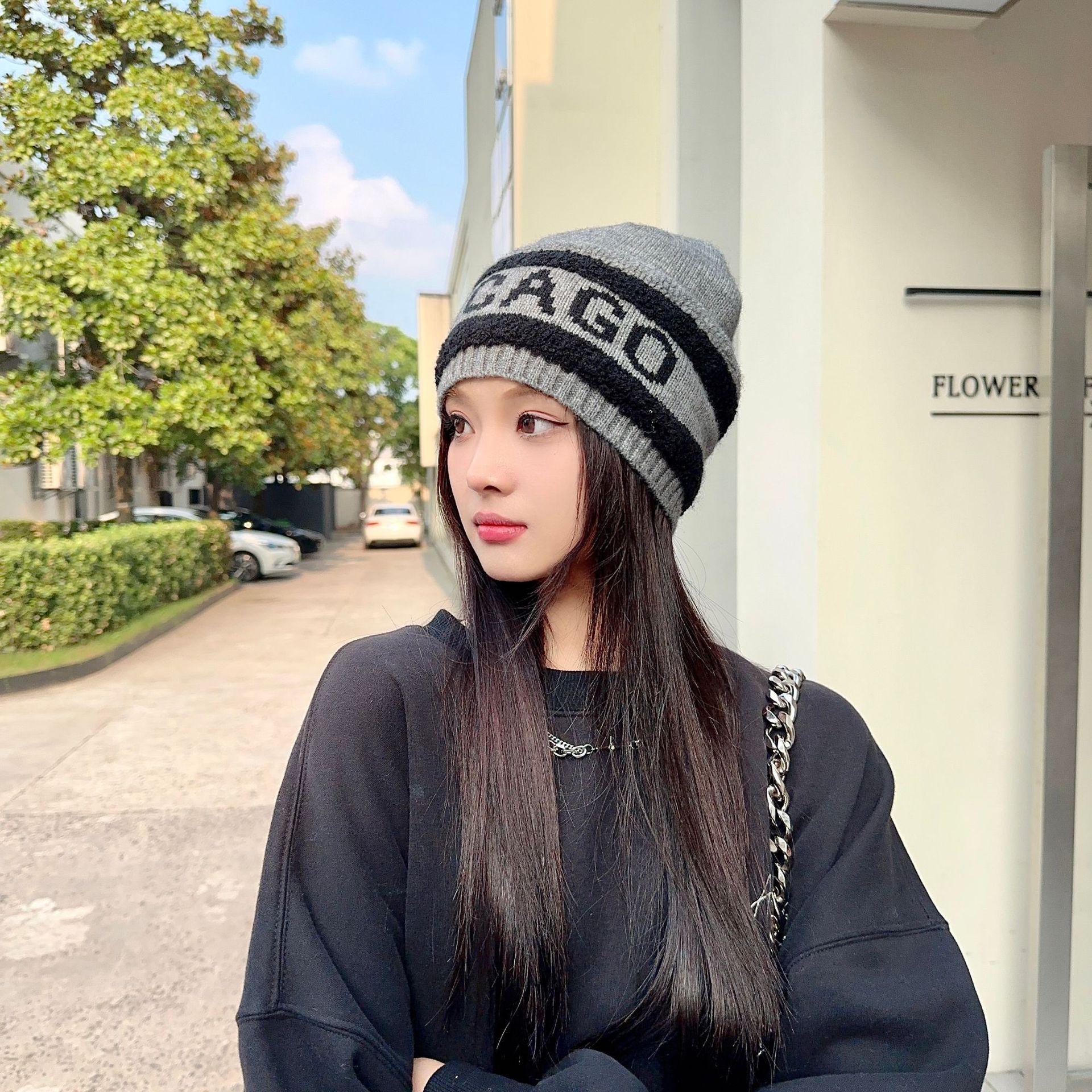 

Осенне-зимние шапки женские утолщенные теплые вязаные шапки модные с надписью с защитой ушей от холода шапки для большой окружности головы шапки-пуловеры One Size