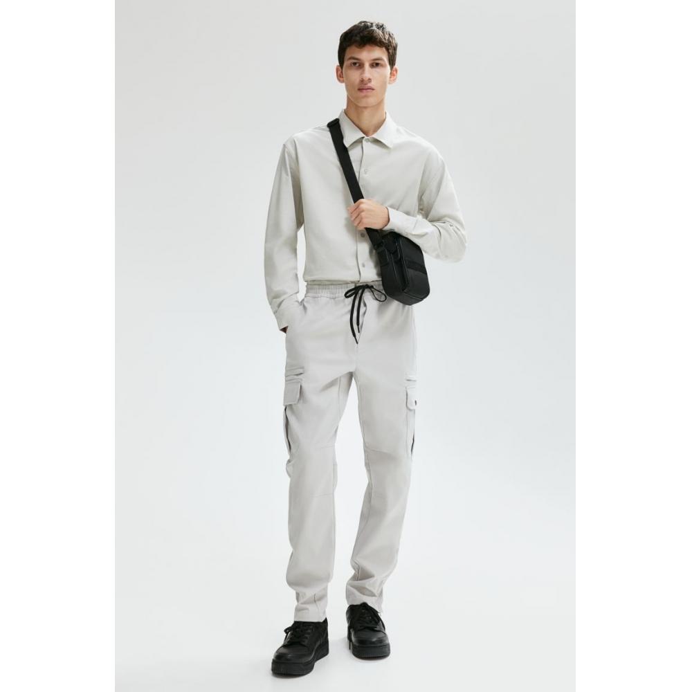 H M sliM Fit Cargo Pants ligHt Grey