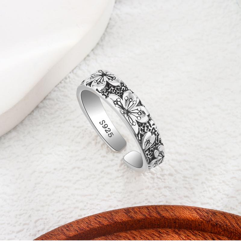 Engraved Wedding Ring, Noble Jewelry for Women
