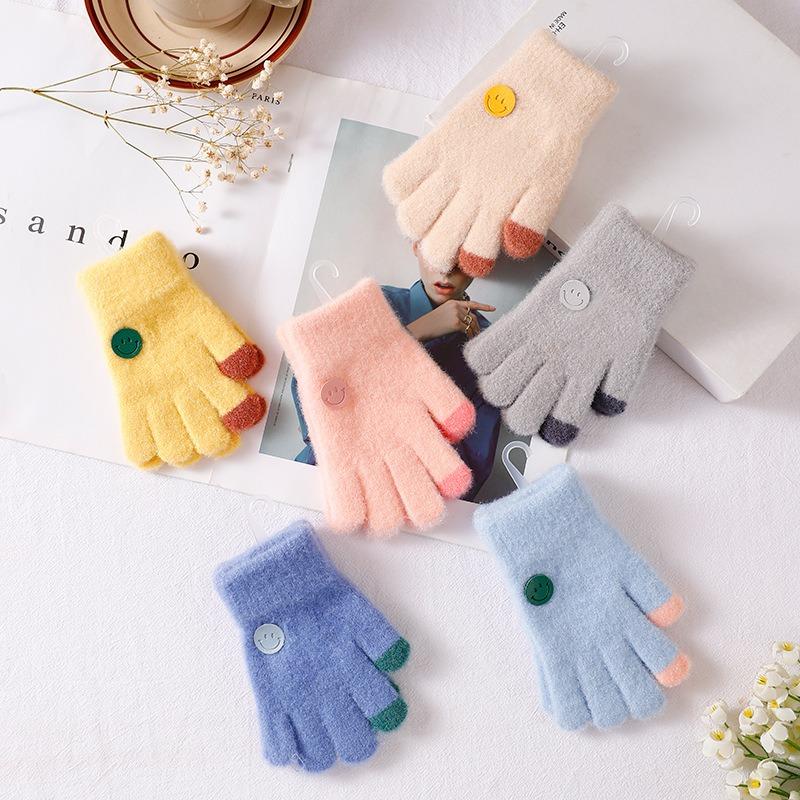 New children's children's gloves winter baby five-finger gloves boys and girls warm cartoon middle children's writing gloves winter