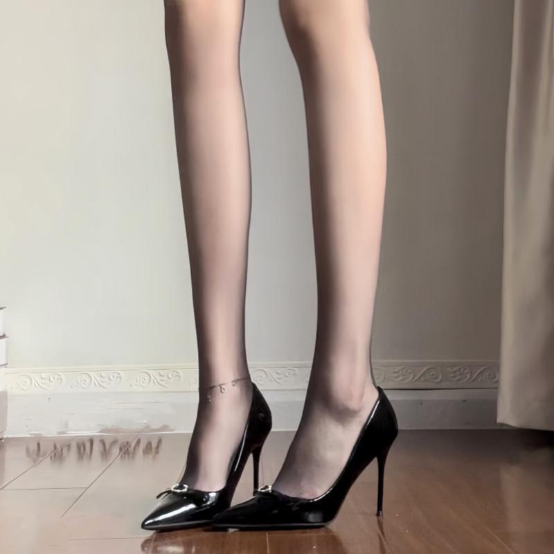 Rhinestone bow black high heels women's 2025 new autumn and winter pointed head thin heel patent leather imperial sister sexy single shoes