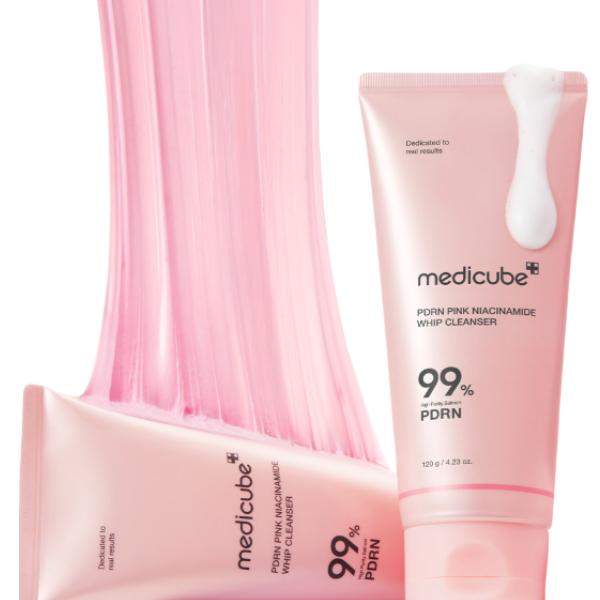 Medicube PDRN Różowy Niacynamidowy Oczyszczacz w Piance 120 g  (3 opcje)