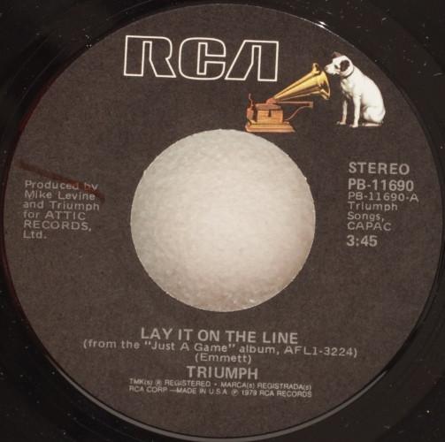 

7inch Record TRIUMPH - Lay It On The Line PB11690 RCA 1979 US Rock Used