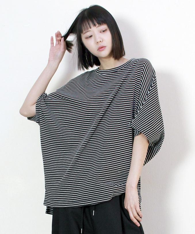 Deumakeu Pinstripe French Sleeve Oversized Short Sleeve T-Shirt Black