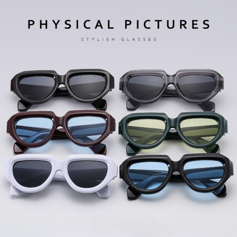 New Fashionable Luxury Oversized Frame Sunglasses for Women Hip-Hop Retro Cat-Eye Asymmetric Style UV Protection Glasses for Men