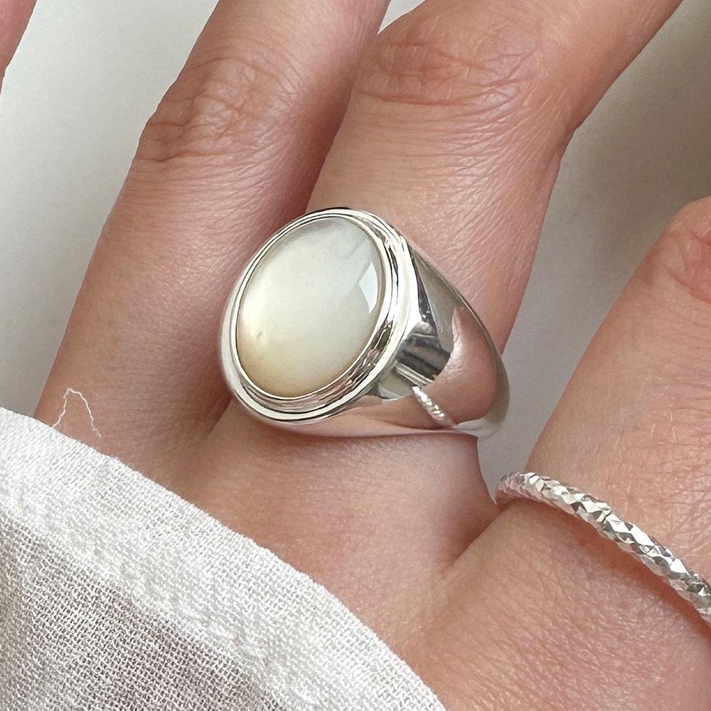 

BF CLUB 925 Sterling Rings for Women Fashion Geometric Handmade Irregular Shell Sonte Ring Party Christmas Gift resizable