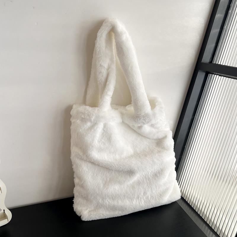 Plush bag women's new fashion winter solid color fashion shoulder underarm bag plush portable small square bag