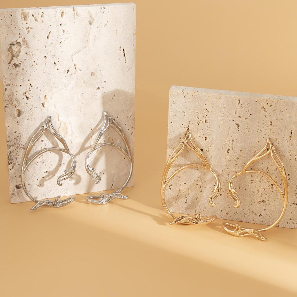 3D Cat Ear Outline Elf Earrings for Women – Simple & Creative Metal Design
