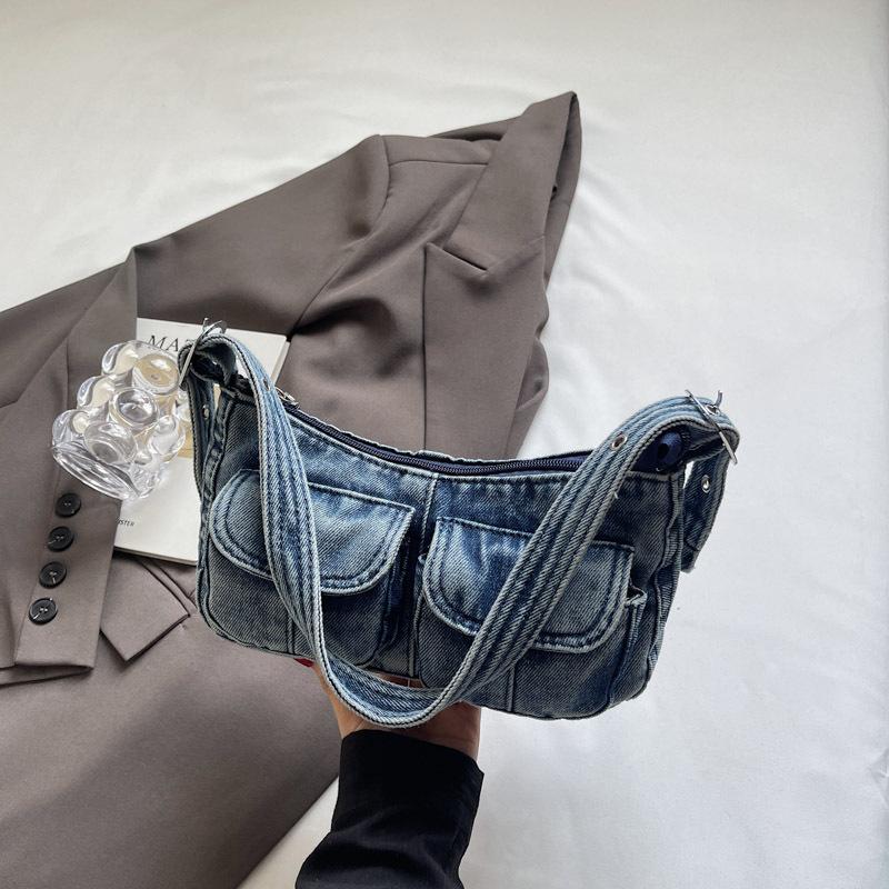 Ретро сумка-локомотив портативная высокоценная сумка подмышку осенняя новая одноплечевая нишевая сумка-мессенджер для通勤 сумка женская