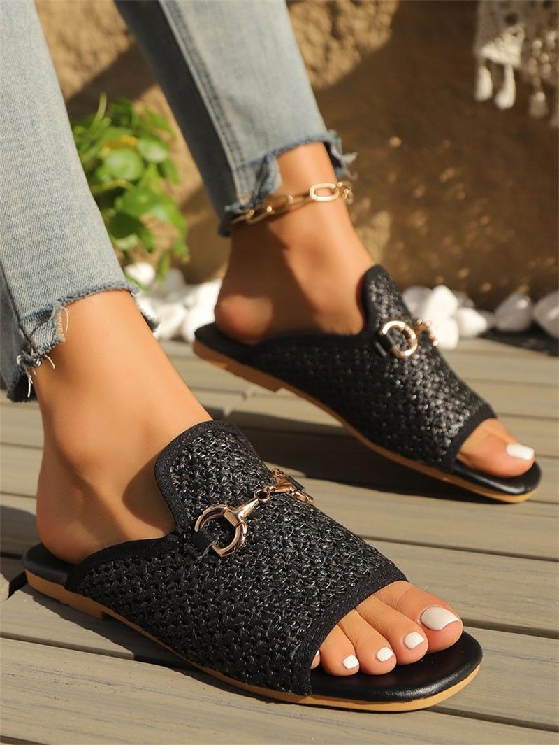 Popular new solid color chain large size casual flat bottom sandals 36