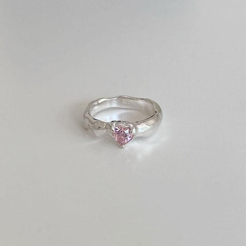 

Современное медное кольцо с нерегулярным дизайном розового сердца и роскошными циркониями для женщин