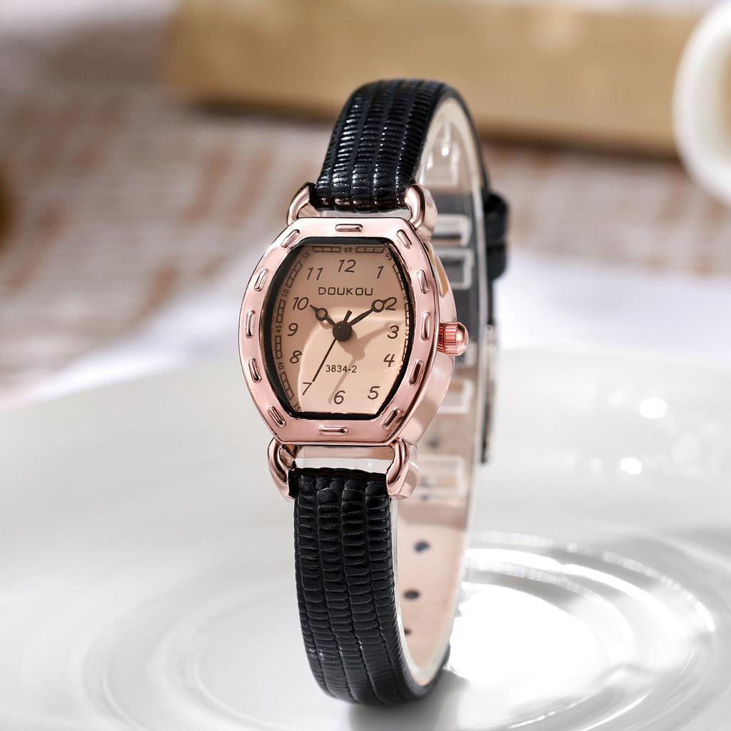 Female Leather Band Watch Simple Wine Bucket Square Women's Watch Quartz Wristwatch