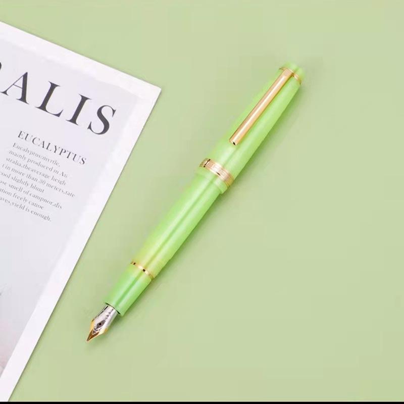 Jinhao 82 Fountain Pen - Fresh Style Portable Pocket Pen with Converter for Business, Office, and Travel.