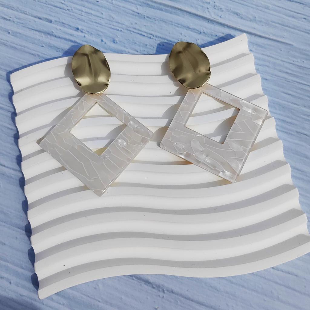 High-End Geometric Stud Earrings for Women - Spring/Summer Collection