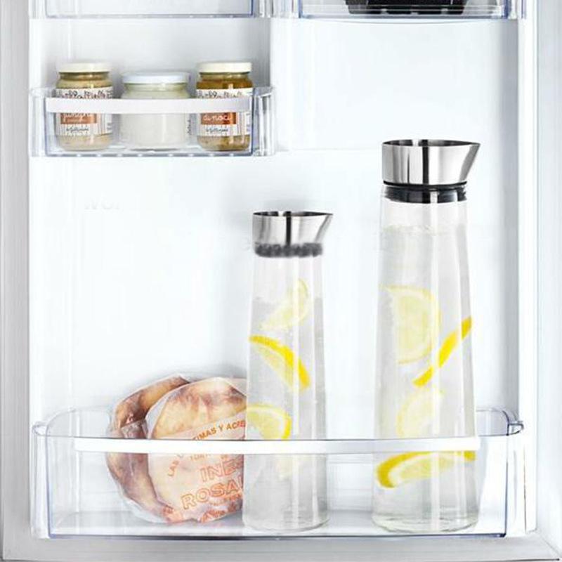 Large Transparent Borosilicate Glass Pitcher for Cold Drinks