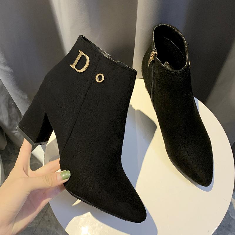 

New Fashion Side Zipper Thick Heel Large Boots for Women