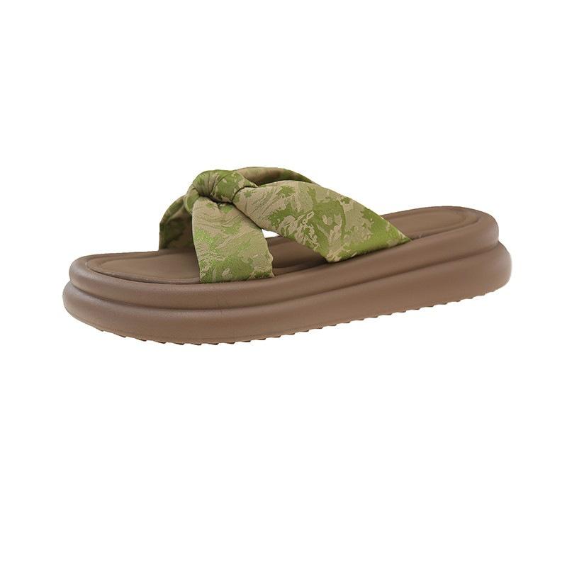 Chinese one-word slippers women's summer wear new platform casual beach sandals fashion versatile sandals