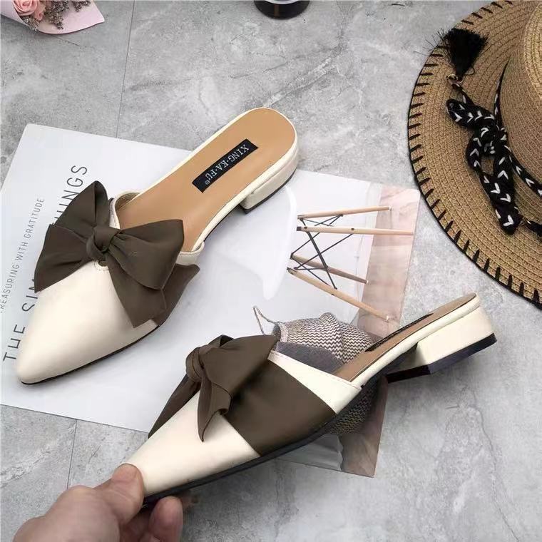 Half slippers women's outerwear 2025 new versatile flat fashion thick heel pedals niche foreign style anti-slip pointed toe