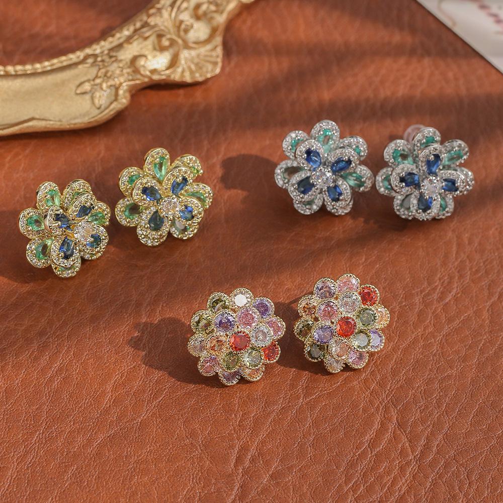 SSeeSY 2025 Hot Selling Custom Design Fashion Jewelry Shiny Color Zircon 3D Flower Earrings with Advanced Brass Earrings Stud