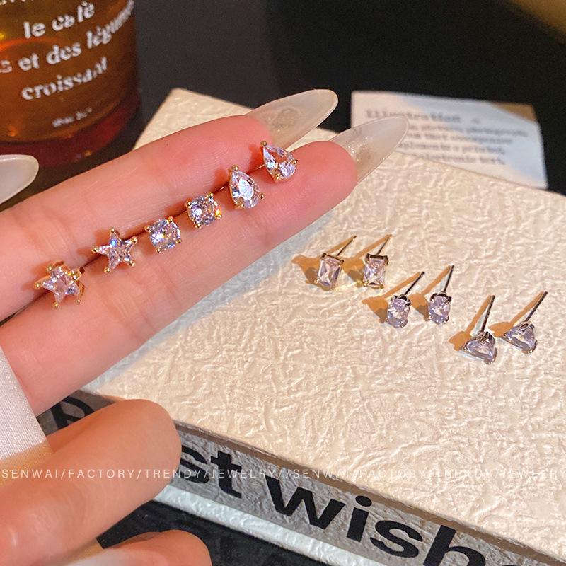 Ins Style Beautiful Small Star Zircon Stud Earrings Women's Light Luxury High-end Temperament Earrings Niche Design Ear Jewelry