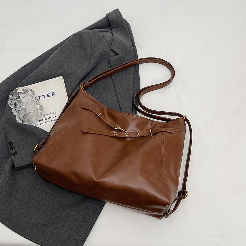 

Maillard large-capacity messenger bag 2025 new autumn casual versatile commuter women s single and double shoulder tote bag