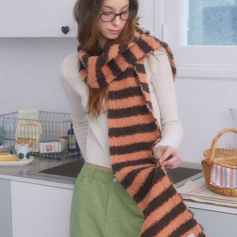 

DELICCENT Striped Muffler [2 COLOR] PEACH