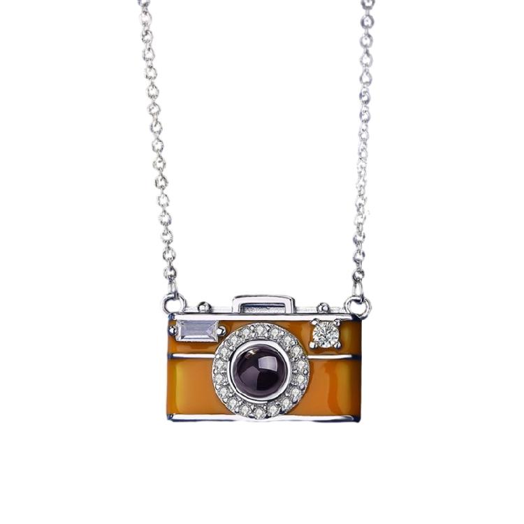 

Multilingual Projection Jewelry 100 Language Camera Pendant Necklace Allergy Resistant Copper Lightweight Clavicle Chain