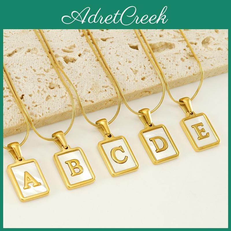 Durable Stainless Steel Snake Chain Alphabet Necklace 26 Letters European And American Style 18k Gold Square Shell Pendant Characters)