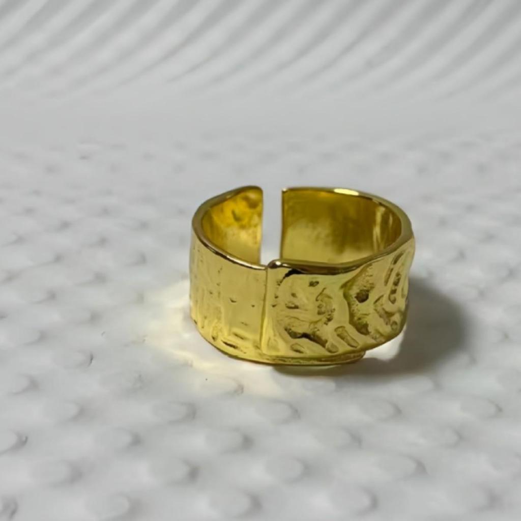 European High-End Irregular Hammered Texture Geometric Simple Open Ring