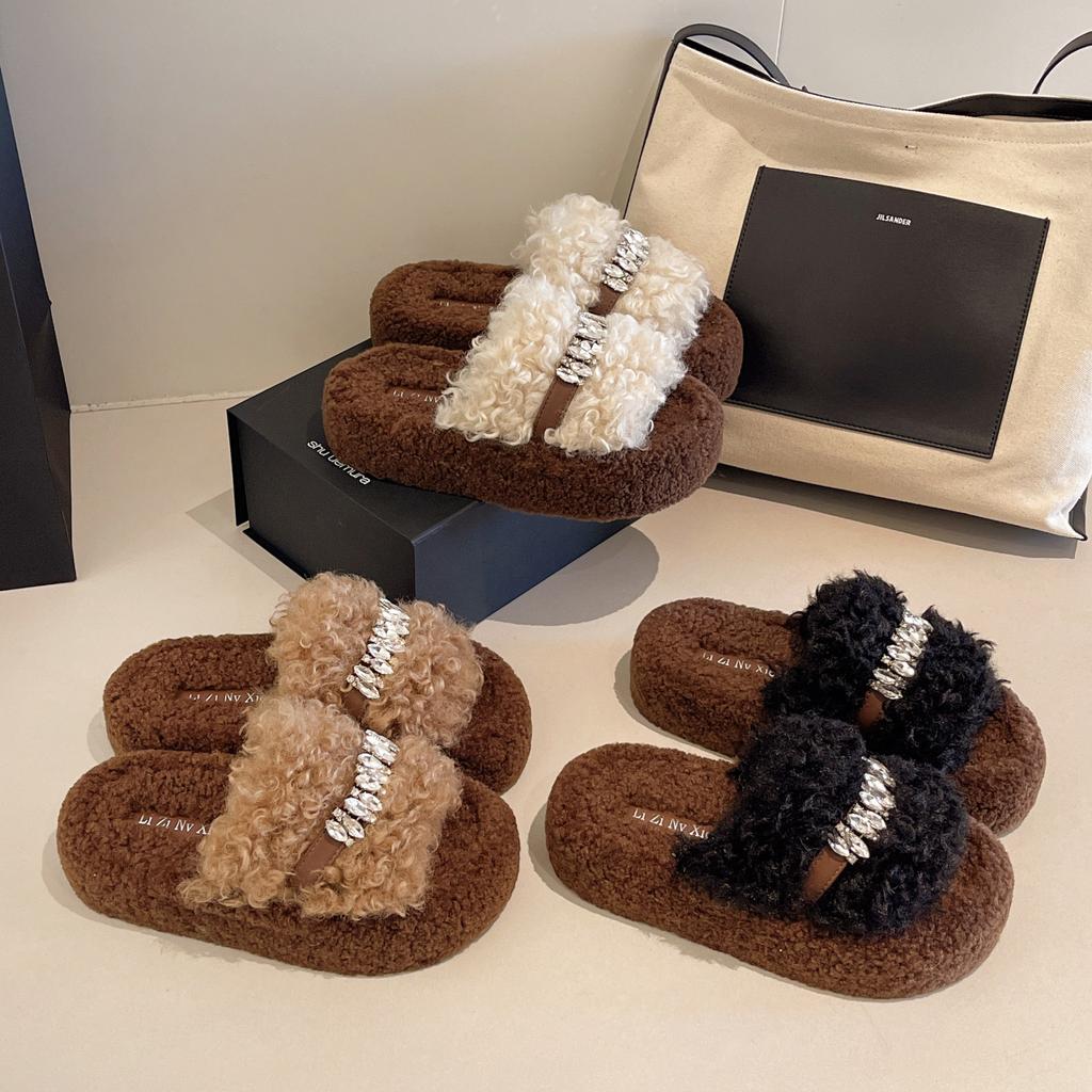 Fairy Wind Thick Bottom Hairy Drag Girl Wearing Ins Trendy Small Fragrant Wind 2025 New Autumn and Winter French Lazy Cotton Slippers