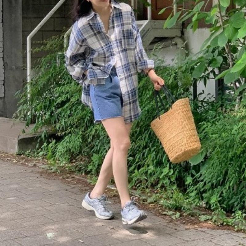 Koreansk Blårutete Skjorte Dame Vår og Høst Ny Design Nisje Skjorte Løs Temperament Jakke