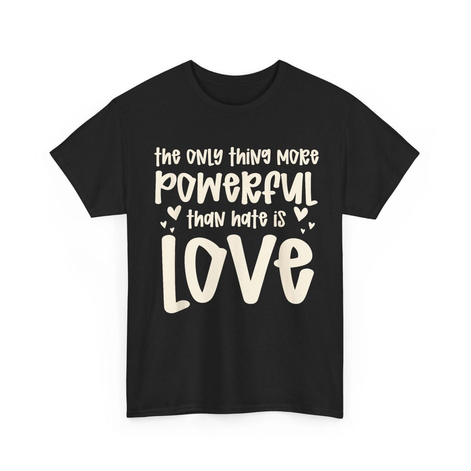 Единственное, что сильнее ненависти, — это любовь Футболка S