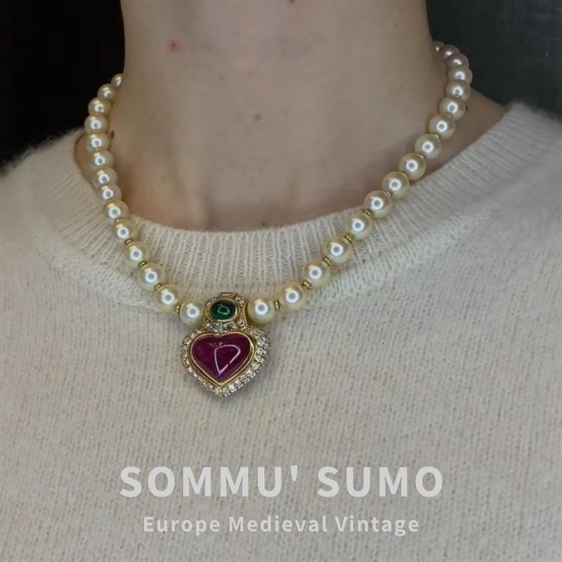French Baojia replica retro classic red and green contrasting colors glazed pearl crystal natural stone necklace zircon earrings