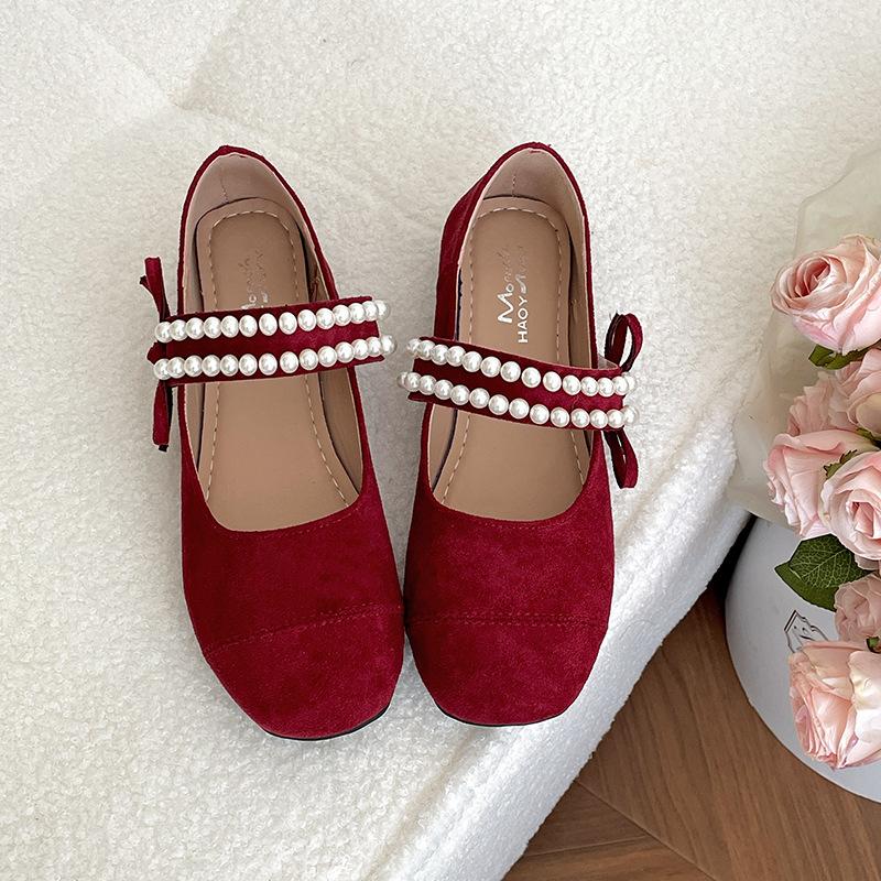 Red French retro light mouth low heel single shoes women's 2025 new summer skirt soft sole versatile Mary Jane shoes