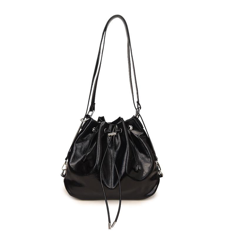 Textured commuter retro large-capacity bag new women's backpack single shoulder bucket bag