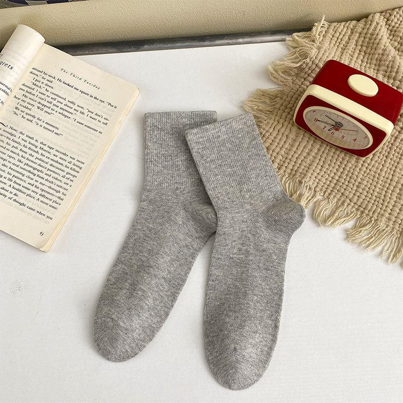 Women's Mid-calf Socks for Autumn and Winter, Cotton Socks, College-style Women's Socks, Versatile Spring and Autumn Casual Pile Socks
