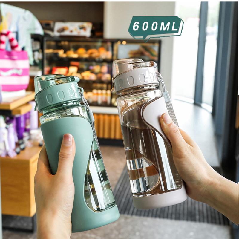 Summer portable plastic cup, men's and women's hand-held student cup, heat-resistant and leak proof drinking cup, casual cup