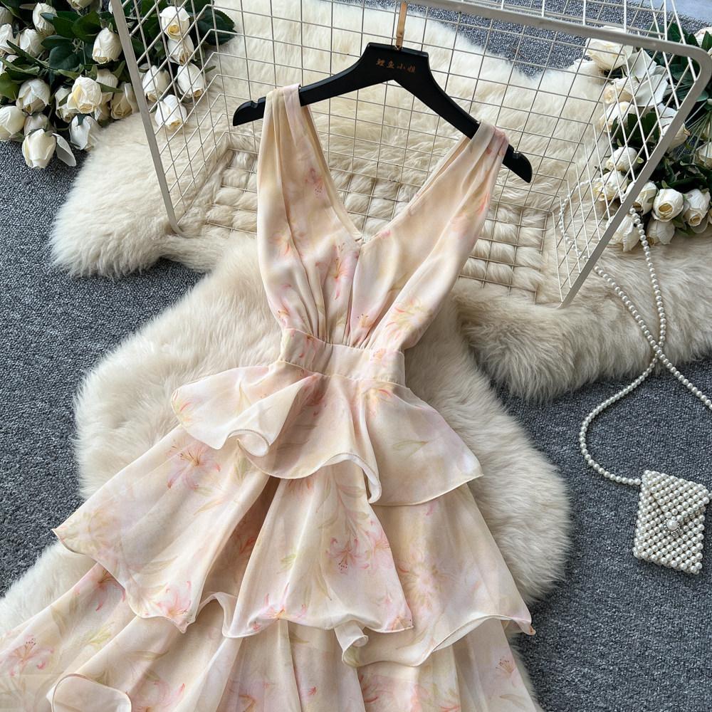 French romantic style V-neck neck floral dress women's summer sleeveless ruffle cake dress looking thin
