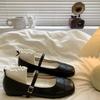 Calzado para mujer – Zapatillas