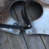 Rüstung Kragen Halsplatte - 18 Gauge Stahl Handgeschmiedet Funktionale Nachbildung Verstellbar Kostüm Reenactment Rüstung