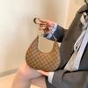 Retro Bag Women's 2025 Spring Fashion Simple Shoulder Bag Casual Crescent Bag Handbag