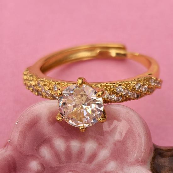 Elegant European & American Cable Knit Zircon Six-Prong Diamond Women s Gold-Plated Ring