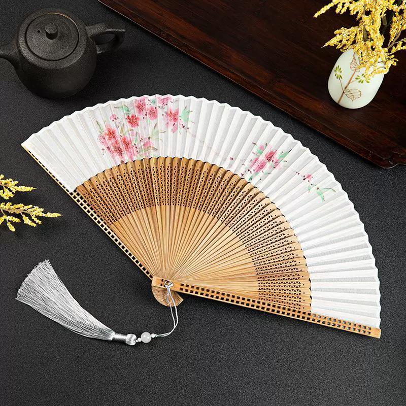 Folding Fan with Narrow Edges In Ancient Style, New Chinese Style Portable Summer Hollow-Out Fan for Women, Suitable for Hanfu and Dance